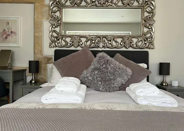 Cosy Countryside Stay Near Bath With Free Parking