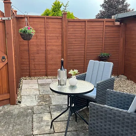 Cosy Countryside Stay Near Bath With Free Parking Exterior photo
