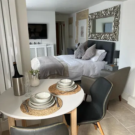 Cosy Countryside Stay Near Bath With Free Parking Exterior photo