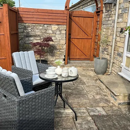 Cosy Countryside Stay Near Bath With Free Parking Exterior photo