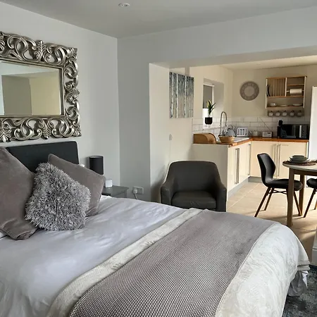 Cosy Countryside Stay Near Bath With Free Parking Exterior photo