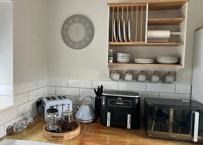 Cosy Countryside Stay Near Bath With Free Parking